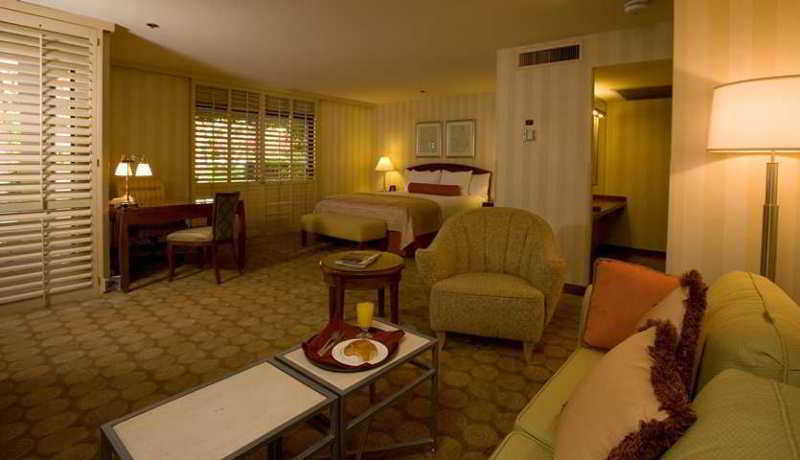 Hilton Palm Springs Hotel Room photo