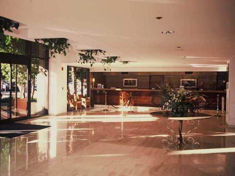 Hilton Palm Springs Hotel Interior photo